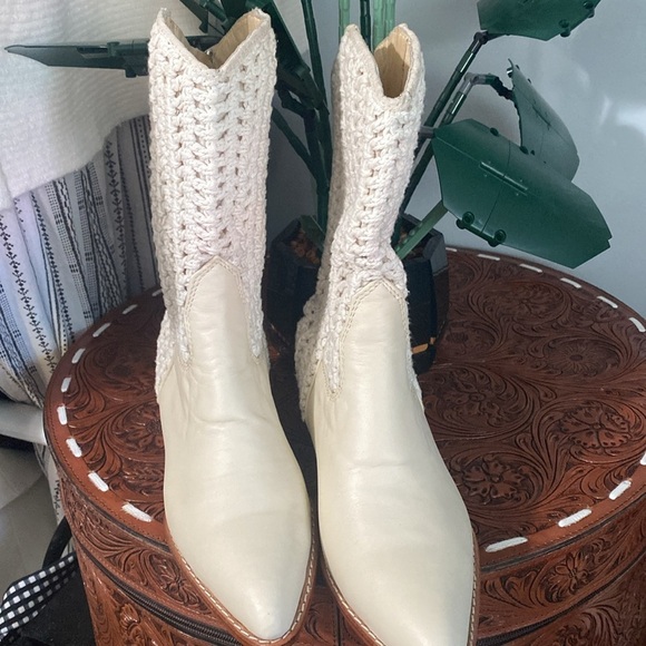 SELINA CROCHET BOOTS X FREE PEOPLE - Picture 2 of 6